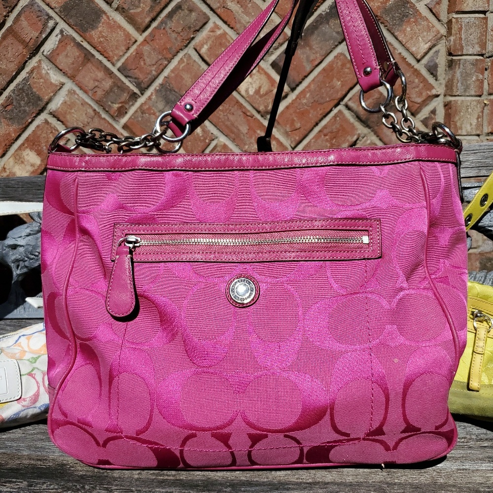 Coach - Picture 6 of 8